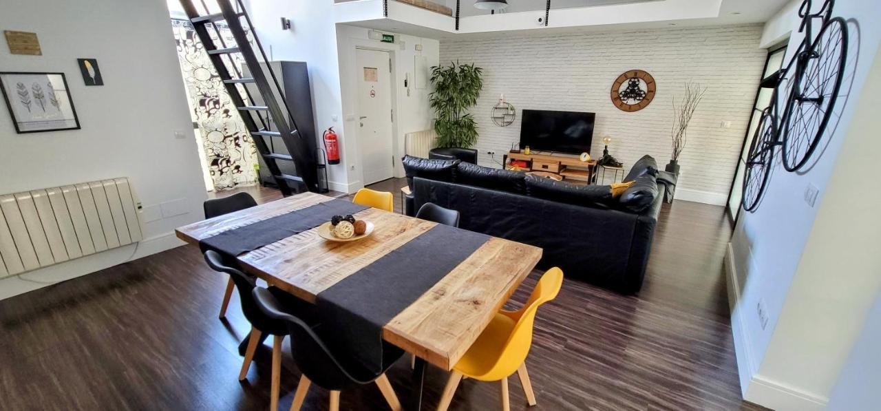 Mia Suites II Loft Centro Historico - Parking & Wifi Free Burgo Buitenkant foto